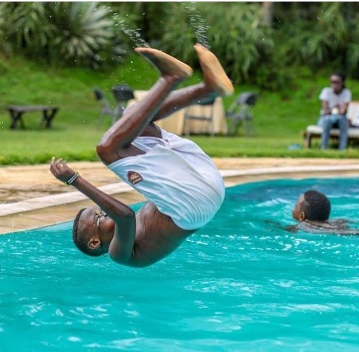 AllInOneToursT1's tweet photo. Take your Honeymoon experience to the next level here @sawelalodges  Home of honeymoons and romantic escapes rates include:

A minimum of 4 nights @ KSH 22,000 per night 
Included in the package are:
#nickruto #travellers #allinonetours #travelwithus #travelphotos https://t.co/qnBhW3y7AN