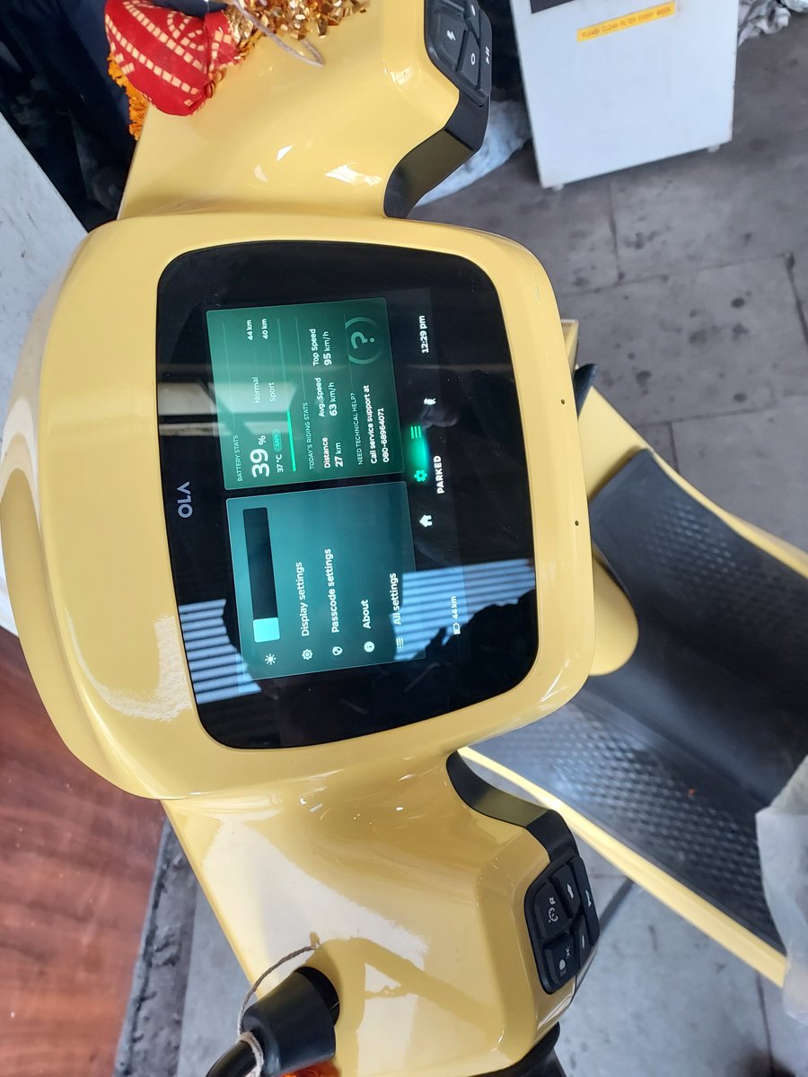 sumukhjalan1's tweet photo. @OlaElectric Here comes MYTHILI to break all the myths about EVs.

This is S1 Pro (locked version) but received a top speed of 95 kmph with avg speed of 63

For those who feel these numbers are exaggerated. I drove 27 kms in 28 minutes from home to office. https://t.co/9Qiesd2GRF