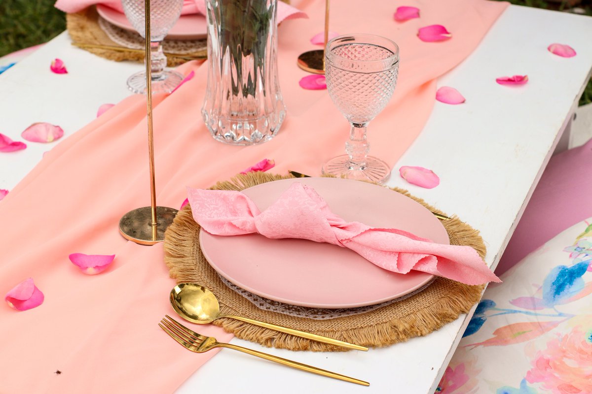 BeeGlamEvents's tweet photo. Picnics anyone? π β¨
#BeeGlamEvents #eventplannerkenya #picnic #intimatepicnic #pink #eventdecor #events https://t.co/3u7VVG6VMU