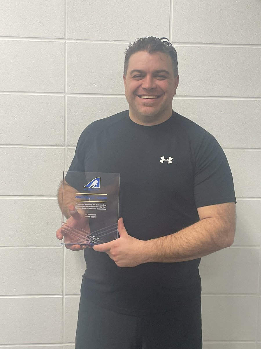 ghartbreaker's tweet photo. @HockeyAlberta @PeaceZoneRefCom @zone_ha Congrats to @CJSenkow  for receiving the Ernie Boruk award for 2019-2020 thank you for everything you do for the game of hockey. #Hockeyforlife https://t.co/c6WqAFKKb7