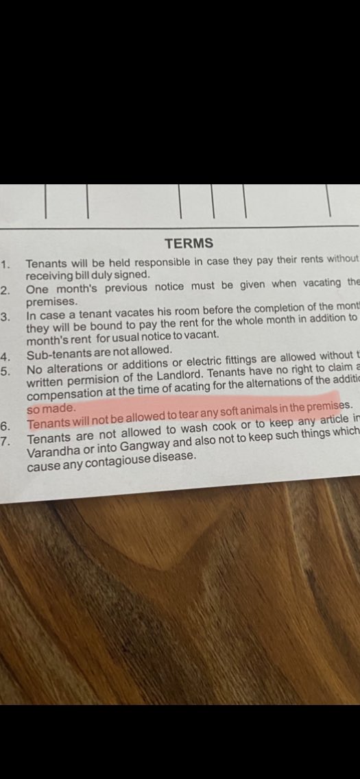 roy_devjani's tweet photo. 🤯 
I wonder what incidents led to inclusion of this clause in the rent receipt 😂  #RentReceipts #IncomeTax #ProofSubmissions https://t.co/6zDewEiKj0