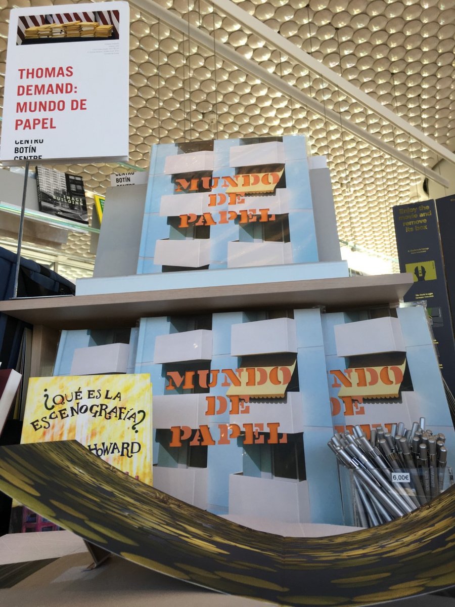 centrobotin's tweet photo. Ya tienes a tu disposición el #catálogo de la #exposición #ThomasDemand #Mundodepapel en #LaTiendaCB. Una cuidada publicación dirigida por el propio artista que reproduce a modo de pop-ups los pabellones que forman esta única y excepcional exposición.
¡Esperamos tu visita! https://t.co/bVh5669dl9