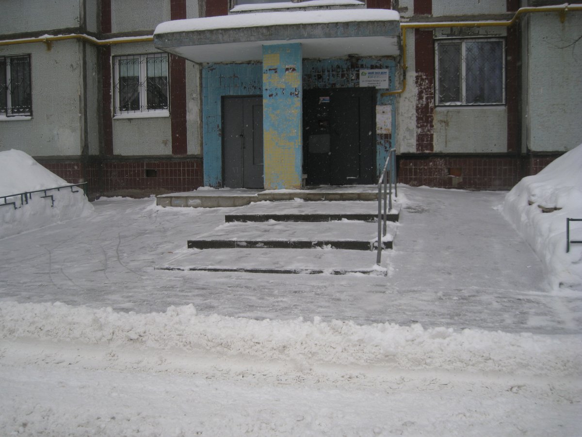 ВОСКРЕСНИК 🌨️👍🏼
Уборка Территории ❄️🌨️❄️
Спасибо большое УК <a href="/moiecodom/">МОЙ ЭКО ДОМ</a> 
Спасибо за работу нашему Дворнику!
Входные группы и пешеходная зона чистые!!!

<a href="/Rudakov_i_a/">Рудаков Игорь Александрович</a> <a href="/gkh_kir63/">Отдел по ЖКХ и благоустройству</a> <a href="/adm_kir63/">Администрация Кировского района</a> <a href="/samara_in/">Администрация Самары</a> <a href="/E_Lapushkina/">Елена Лапушкина</a> <a href="/D_Azaroff/">Дмитрий Азаров</a>