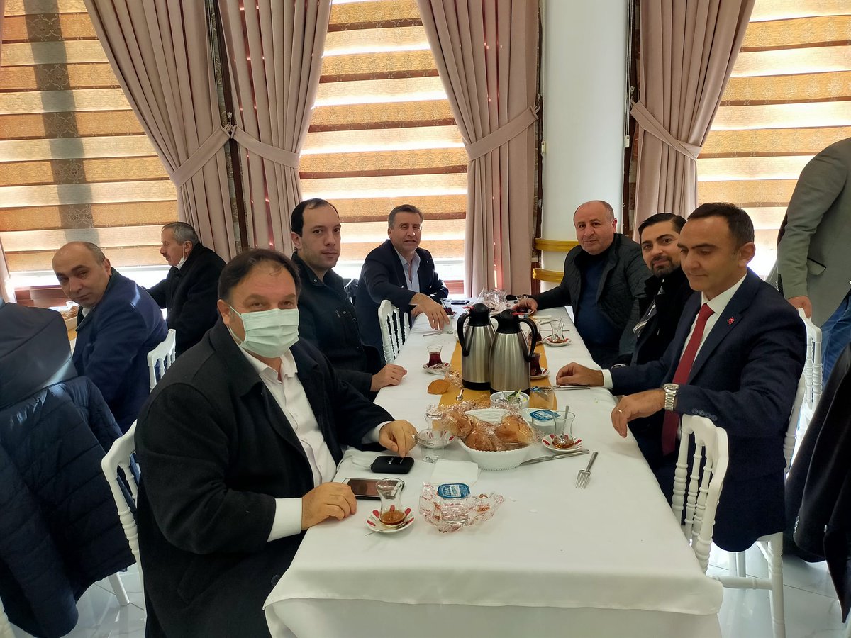 mkemalbaykal's tweet photo. (KODEF ) Koyulhisar dernekler federasyonu olağan genel kuruluna iştirak ettik. Önceki dönem başkanımıza hizmetlerinden dolayı teşekkür ediyor Yeni başkan ve yönetimine başarılar diliyoruz @kasider_58 #Kodef https://t.co/Ghssb1admW