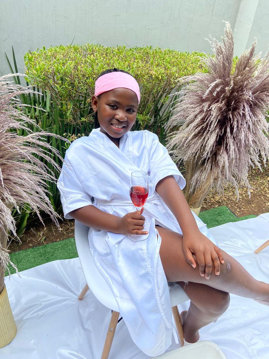 Reshoke37795455's tweet photo. Doesn’t get any softer than this 🥰.. treat your bundle of joy and her friends to a spa at the comfort of your own home. Bookings 0719856009 📍GP &amp; LP https://t.co/OD4eaEArzm