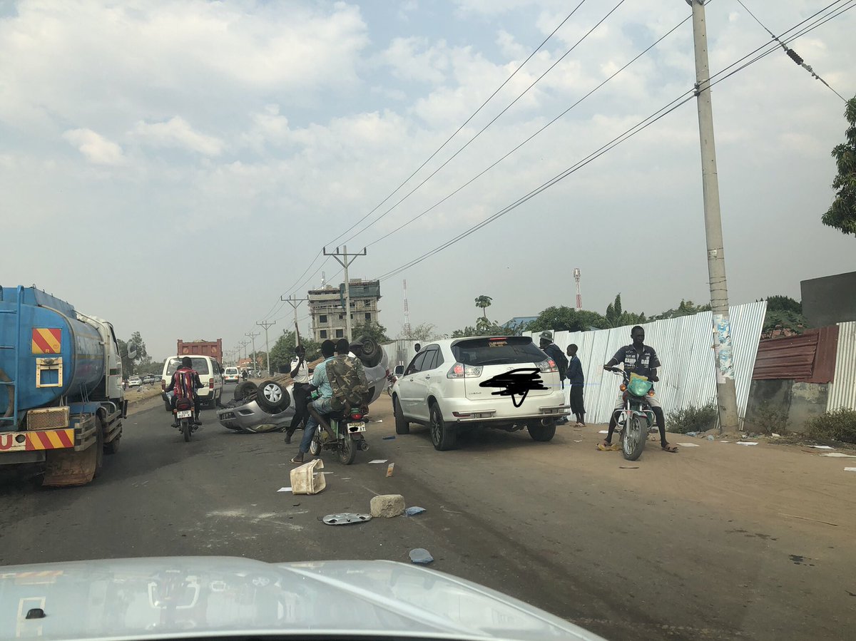 KenyiBetuel's tweet photo. Be careful as you drive. #weekend @juba. #SSOT https://t.co/zdIsvel5ct