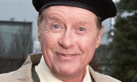 PolWriteCartoon's tweet image. Gavin Williamson on hearing of his knighthood.