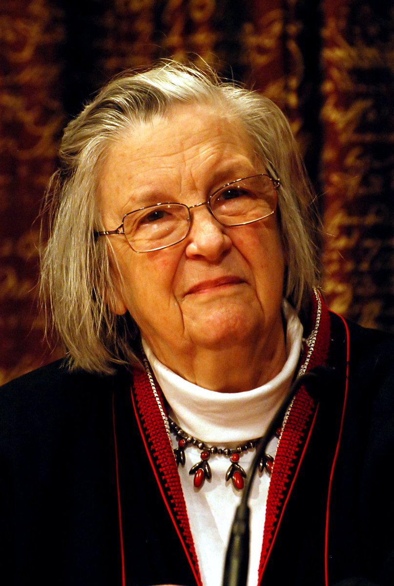 NobelPrize's tweet photo. When Elinor Ostrom applied for a PhD in economics she was turned away - her subsequent doctorate is in political sciences. 

Despite this, in 2009, Ostrom became the first woman to be awarded the prize in economic sciences. https://t.co/fsdQRLOTBz