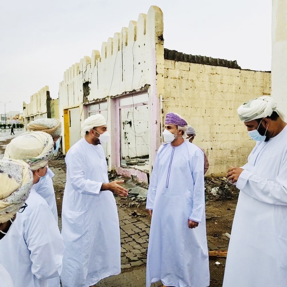 alburaimigov's tweet photo. زار سعادة السيد الدكتور حمد البوسعيدي محافظ البريمي صباح اليوم المنطقة الصناعية القديمة ب #البريمي،والمنطقة الممتدة من دوار الحصن إلى دوار السوق،بحضور إحدى الشركات المتخصصة في إدارة الاستثمارات والاستشارات الهندسية والمالية،ومدير بلدية البريمي وأحد أعضاء المجلس البلدي،يتبع⬇️ https://t.co/V3B1iIpZB9