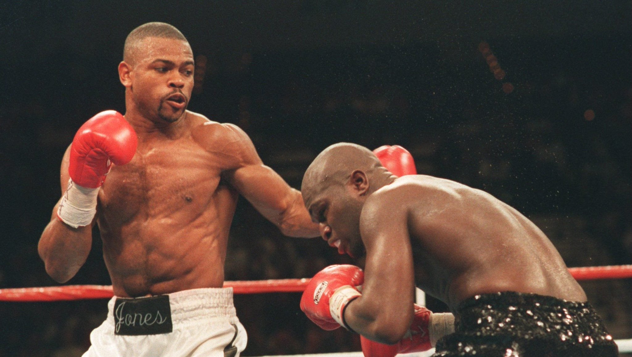 Happy birthday to Roy Jones Jr What was your favourite fight of his? 