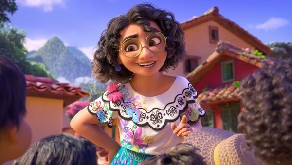 dani_el_agra's tweet photo. #LatinoPower 💪
Beatriz Stephanie, the voice in Disney's Encanto, was born in Neuquén, Argentina, the daughter of a Colombian father and a Bolivian mother. https://t.co/XgUZfJA8BT