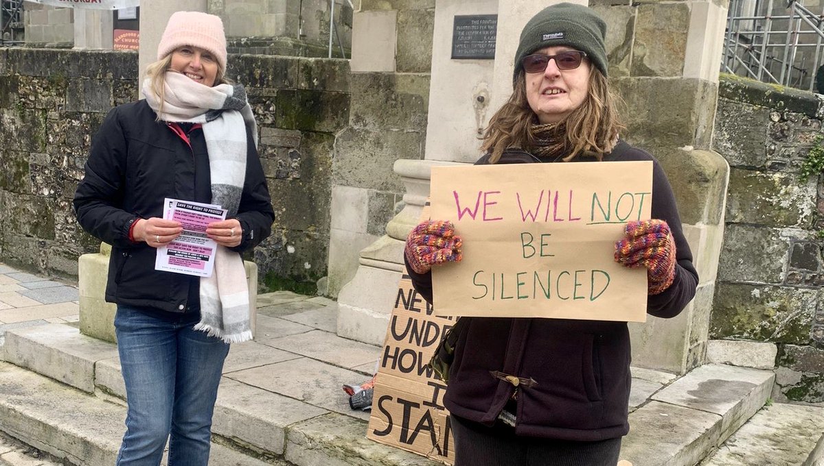 XRWimborne's tweet photo. The POLICING BILL will suppress dissent with a police baton &amp; a prison sentence

XRW in Blandford yesterday - as well as in Wimborne

Act now https://t.co/Ihsatnff12✊

#StopPoliceState #ProtectYourRights #RightToProtest #HumanRights #StopThePoliceStateBill #PCSCBill #KillTheBil https://t.co/KS97XNfwIW