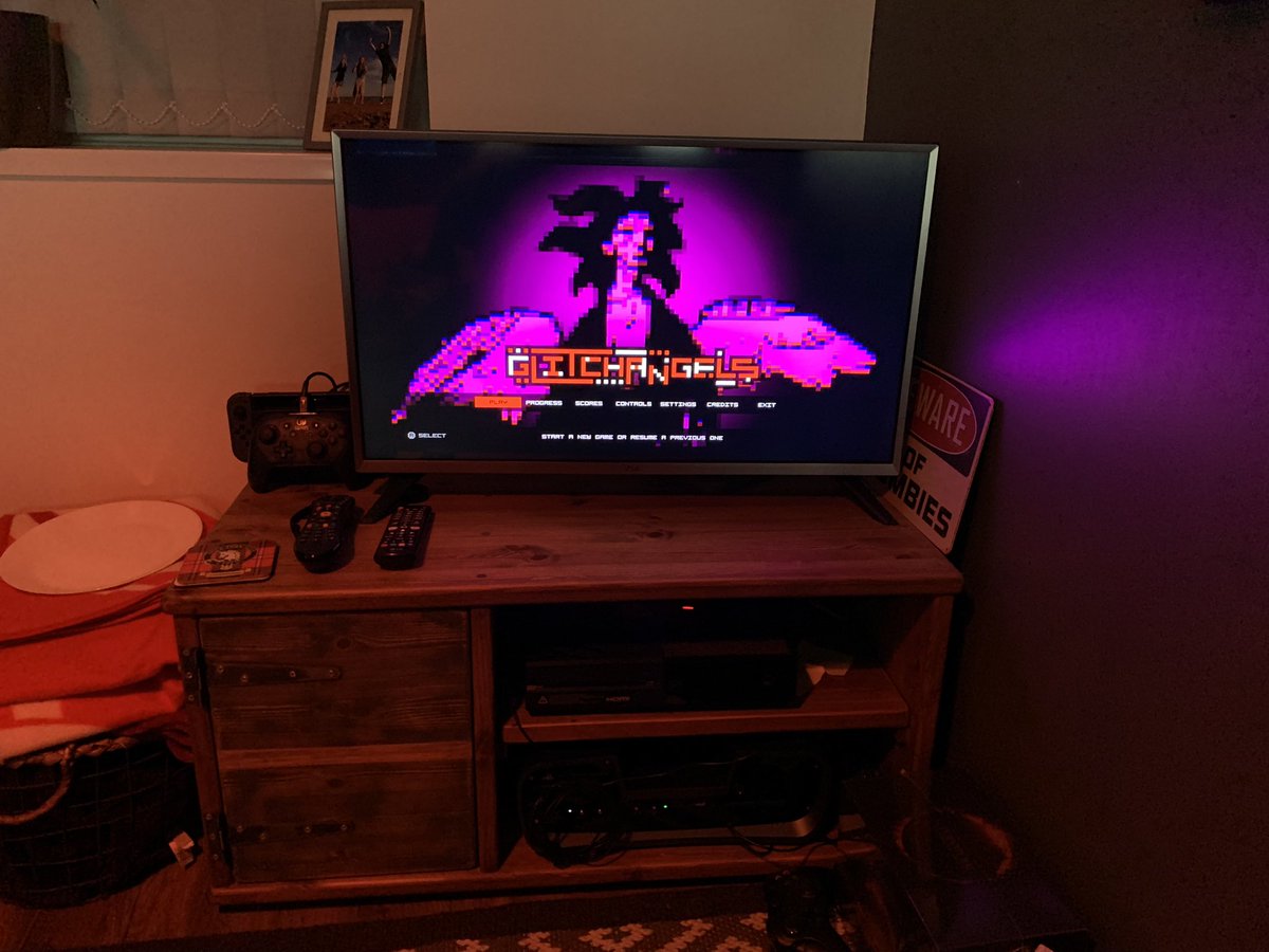 #Glitchangels running on PlayStation dev kit complete with lots of bugs 😃