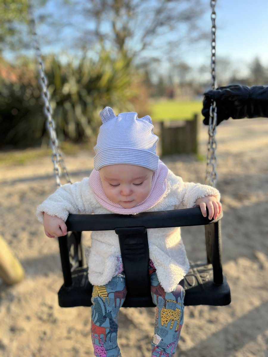 clarazim's tweet photo. First trip to the park and the swings today….loved every minute https://t.co/mDossCzQUI