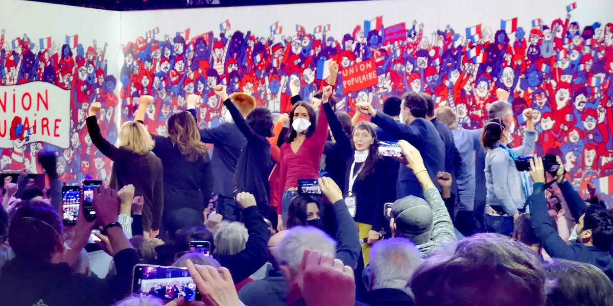 Nymphea5's tweet photo. On est là !!
#Melenchon2022
#MelenchonNantes https://t.co/4DLpYdveGH