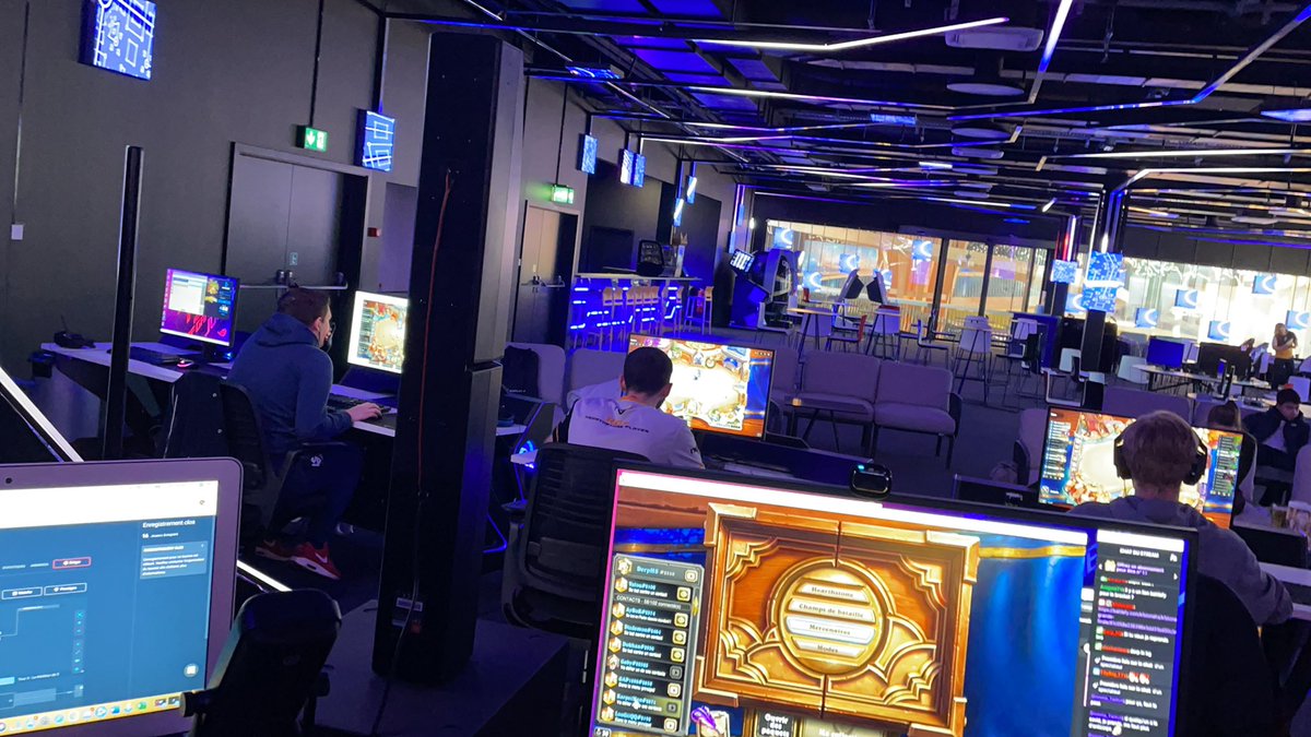 FINALE WINNER BRACKET A SUIVRE TOUS DE SUITE SUR NOTRE CHAÎNE TWITCH -> twitch.tv/kfstonehs

<a href="/gabyHS59/">Gaby</a> VS <a href="/Karpet_Man/">KarpetMan</a> 

🃏 🐼❤️

GL A TOUS