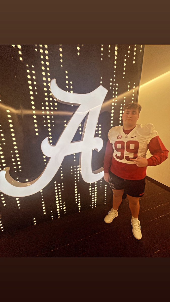 Truly enjoyed my visit to @AlabamaFTBL & understanding more on how they’ve built a culture of excellence on that field! #football #D1dreams @FootballHotbed @UofPassRush @TOTAL_ATHLETE @bigmantakeover @PlayBookAthlete @ahsbucsfootball @247Sports @Mansell247