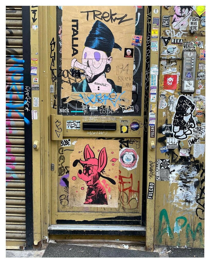 hookedblog's tweet photo. Artist @a.celondon on Brick Lane, London:
.
.
.
#streetart #graffiti #londonstreetart #bricklane #streetartlondon #streetarteverywhere #urbanart #publicart #streetartphotography #acelondon #hookedblog https://t.co/Mzeb70csHh https://t.co/dpfGhDXfmw