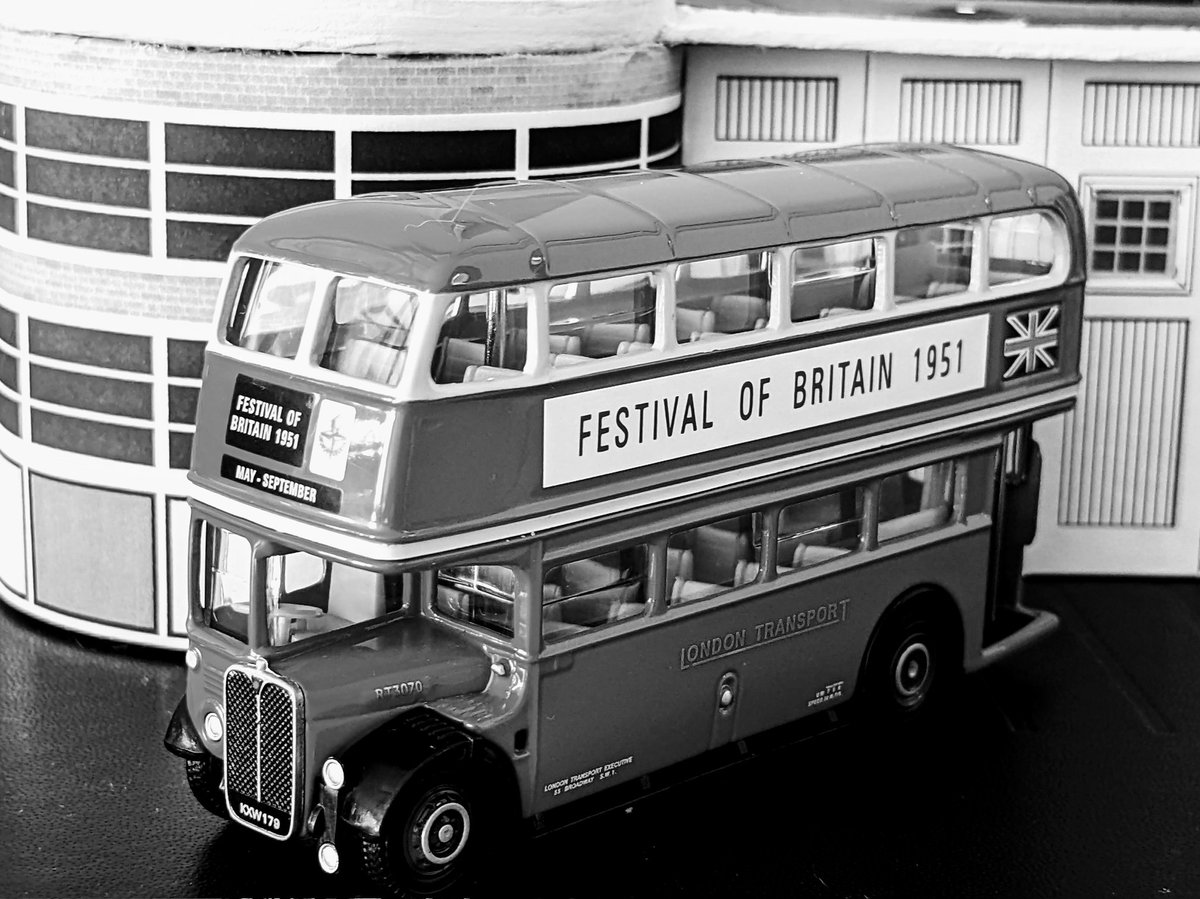 PaulzSmith1's tweet photo. EFE #londontransport AEC Regent RT3070 KXW179 advertising the 1951 Festival of Britain #blackandwhitephotography #modelbus #bus #diecast #busdepot https://t.co/dmoPW8CGxg