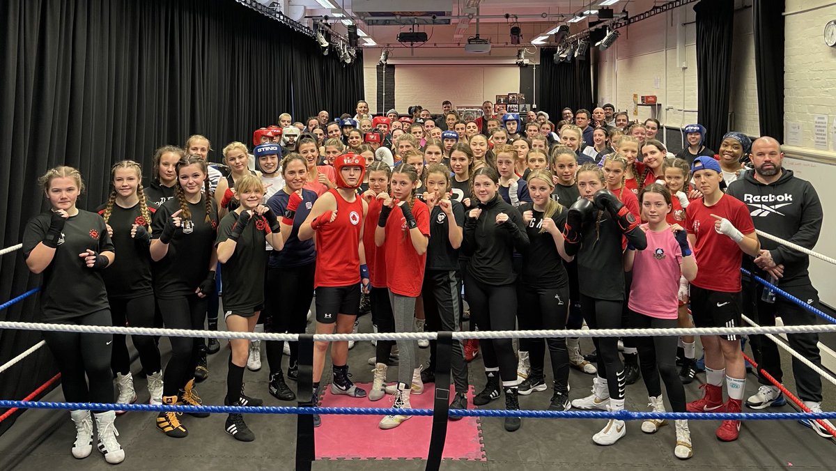 BoxingAwards's tweet image. Wow, what a blast over 70 boxers 20 coaches and 5 rings Well done to all who attended #ThisGirlCanBox squad training at HOP, Coaches and boxers all working and training together ⁦@England_Boxing⁩ #boxingdevelopment #teamworkmakesthedreamwork #dontthinkyoucanknowyoucan 👊🏾💥