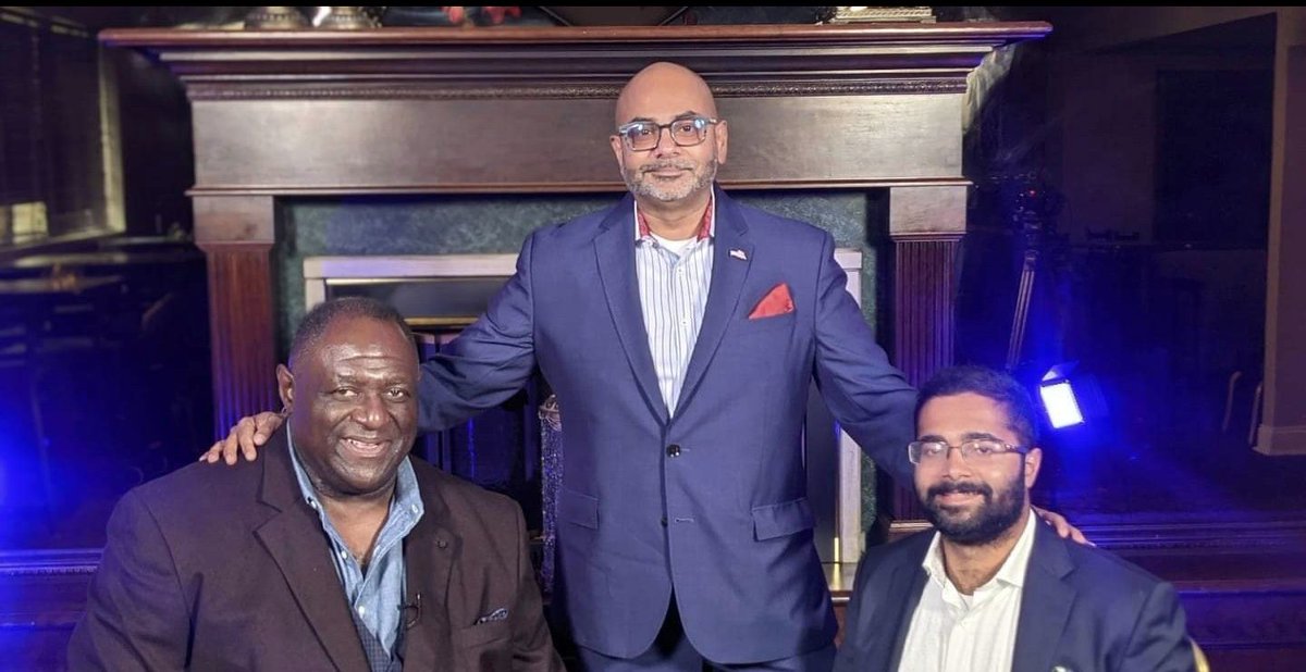 NRMedia50's tweet photo. Happy Birthday To Our Awesome Father, Enjoy Your Day,Let's Go Dallas Cowboys &amp; Love You Dad @JoyTaylorTalks @tccasillas @JoriEpstein @DezBryant @terrellowens @DeMarcusWare @AmyTrask @LeonardMarsha70 @robbie13th @JulianGuilarte1💯🏈👍💪🔥🏆 #DallasCowboys #CowboysNation #TheNRHour https://t.co/5WJfBlPaHw