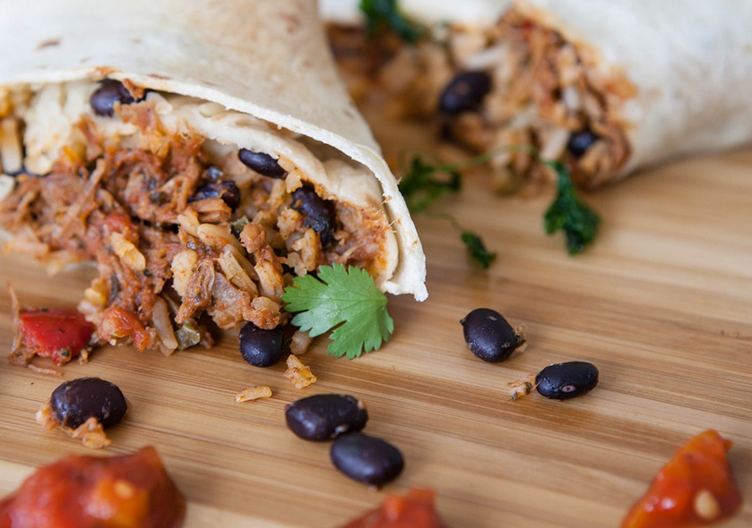joansalgeblake's tweet photo. Both animal and plant-based protein can be healthy & sustainable. Can’t we ALL get along on the plate? #StopFoodShaming #MeatFoodJustice #CannedBeansCanDo #FoodFluence #FoodJustice @MeatVP @GainAlliance @TyRBeal @SustainableDish @GlobalFoodJust1 #AdjustingYourLens https://t.co/317r13Rryc