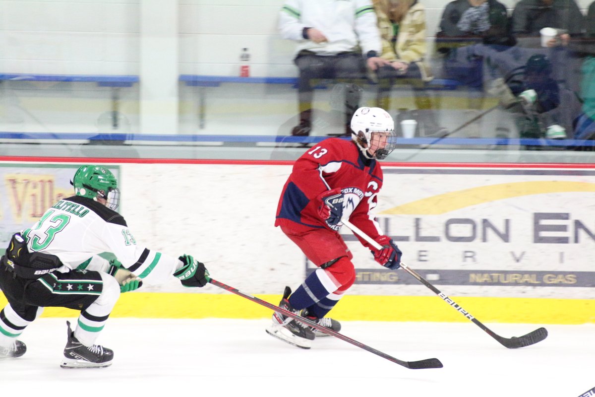 T1EHL's tweet photo. @DSEHC16UAAA vs @foxmotorsu16AAA  - #T1EHL Game Photos https://t.co/5zRT7ovIQ1