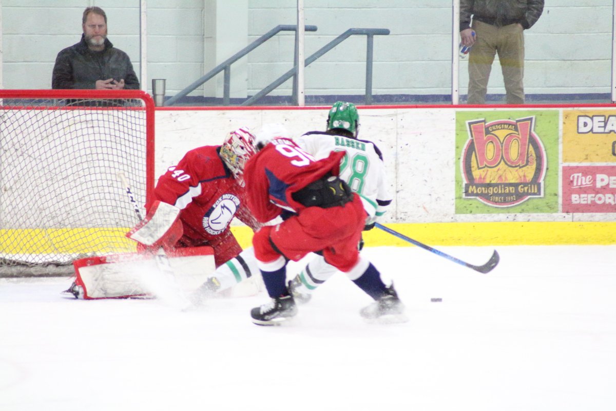 T1EHL's tweet photo. @DSEHC16UAAA vs @foxmotorsu16AAA  - #T1EHL Game Photos https://t.co/5zRT7ovIQ1