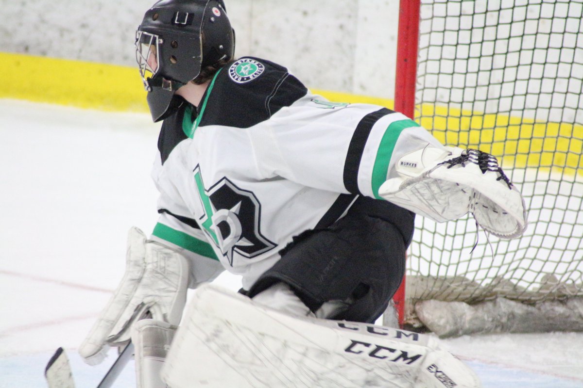 T1EHL's tweet photo. @DSEHC16UAAA vs @foxmotorsu16AAA  - #T1EHL Game Photos https://t.co/5zRT7ovIQ1