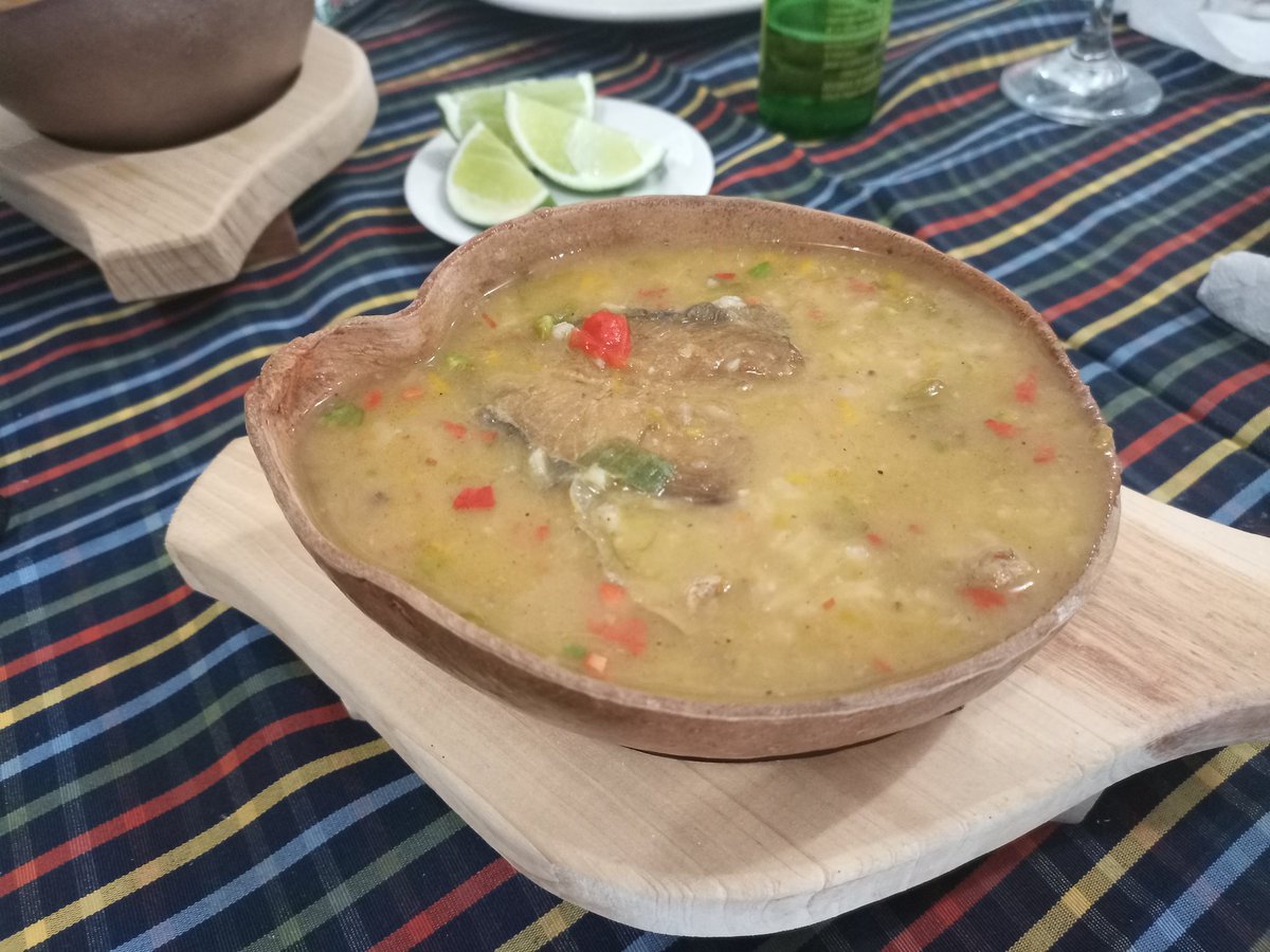FerEscorcia's tweet photo. Visitamos a nuestras amigas de el Restaurante El Bonguero. Siguen con el legado que dejó la maestra Carmen "Sanga" Marín. 50 años ofreciendo y promoviendo la cocina tradicional margariteña. https://t.co/ZozRhTiGCu