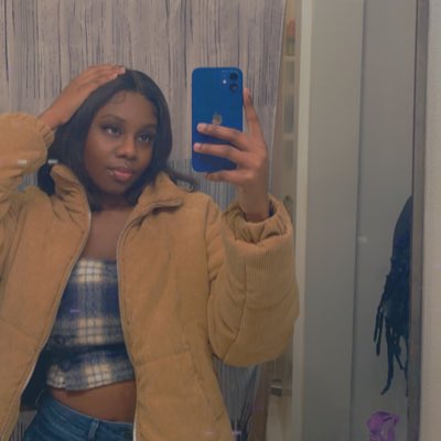 lit_ess's tweet photo. #NewProfilePic https://t.co/OS5xLyMZjS