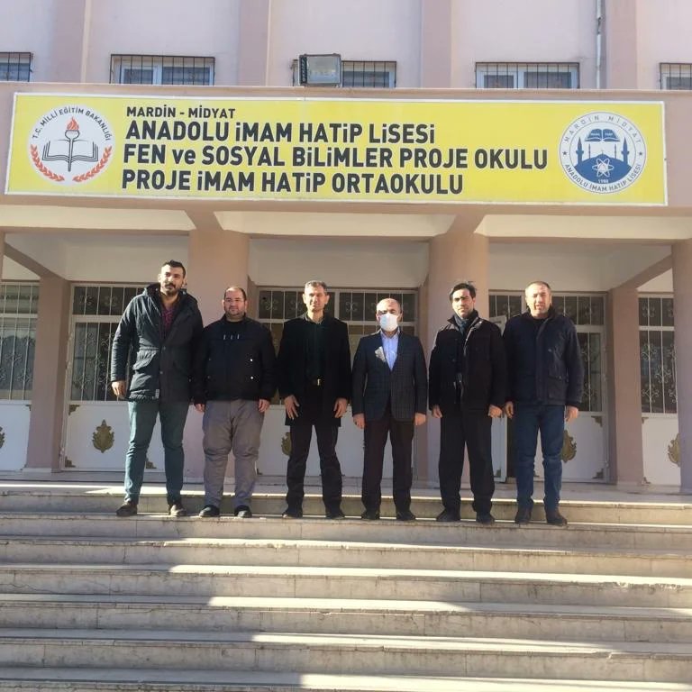 Murat69_Demir's tweet photo. Midyat Anadolu İmam Hatip Lisesi Fen ve Sosyal Bilimler Proje Okulunda incelemelerde bulunduk. İlçe Müdürümüze, okul idaresine ve Öğretmenlerimize emeklerinden dolayı çok teşekkür ediyoruz. https://t.co/jlfTnyQx72