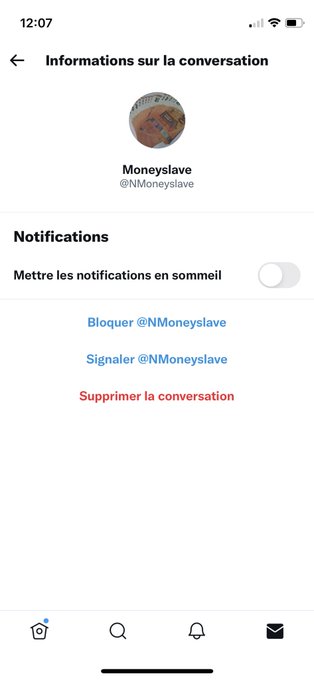 Allez tous signaler ce compte qui est un fake et se sert des filles trop gentilles et na&iuml;ve !!! Et oui<a href="/tag/rt"class="tags"><span>#rt</span></a>