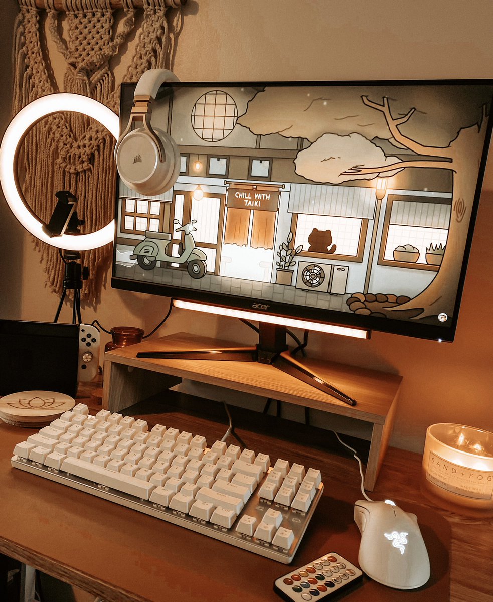 in ❤️ with my setup 

#pcsetup #gamergirl