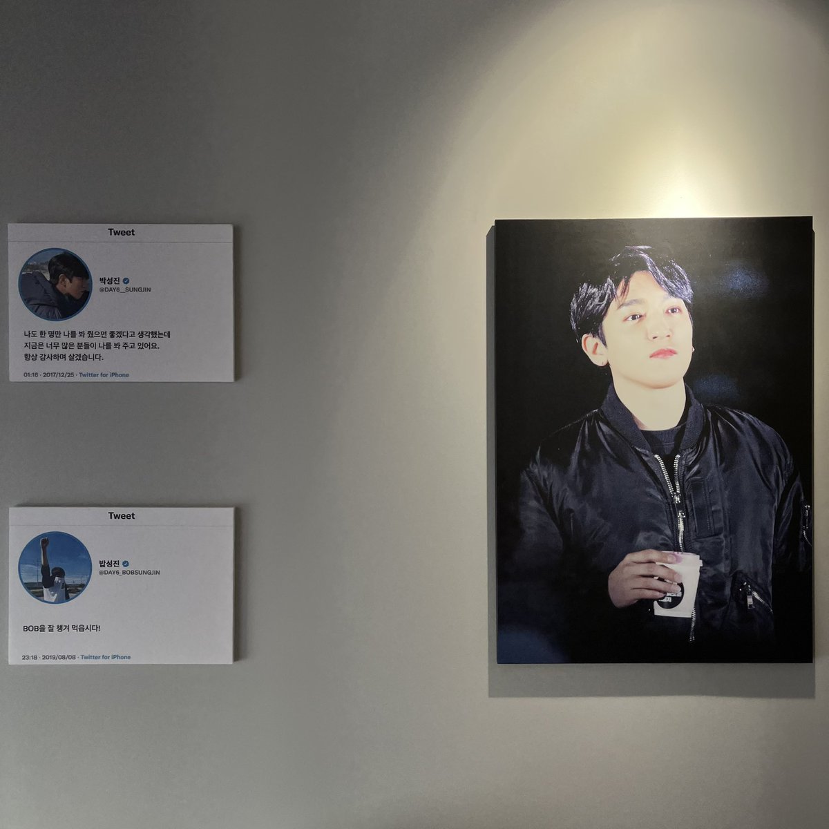 for__wp's tweet photo. 📍 셀렉티드 커피앤스윗츠

예쁜 성진이와 더불어 감성 낭낭하던 공간 .. ෆ 예쁜 카페 열어주셔서 너무 감사합니다 !!  ˗ˋˏ ♡ ˎˊ˗ 

#앞으로도_성진이와_함께_걸어가겠소 https://t.co/oKis2vrEIx