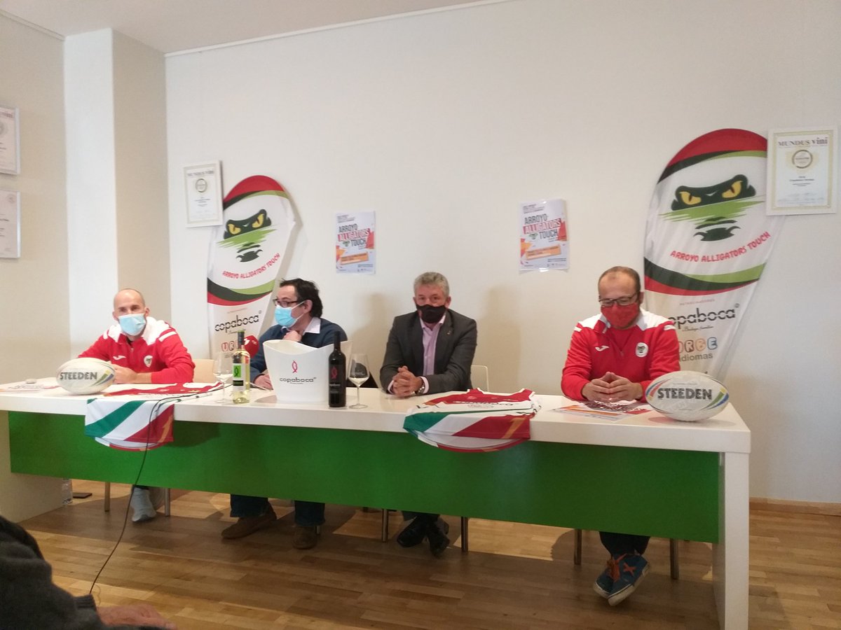 marcoonio13's tweet photo. En la presentación del Club Arroyo Alligators Touch realizada en la @BodegaCopaboca https://t.co/ADj8mc0bLf