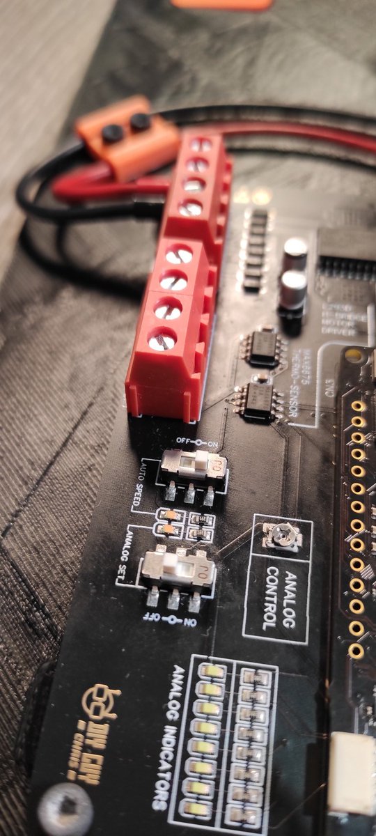 chris_diy's tweet photo. That little potentiometer will make me control the spinning speed of the Jet Engine ๐ค
The motor direction is also controllable through the slide switches.
Thanks to @AltiumDesigner and @JLCPCB for sponsoring this work.
.
.
.
.
#diy #Arduino #arduinoprojects #pcbengineering https://t.co/B6Q4YzcoSL