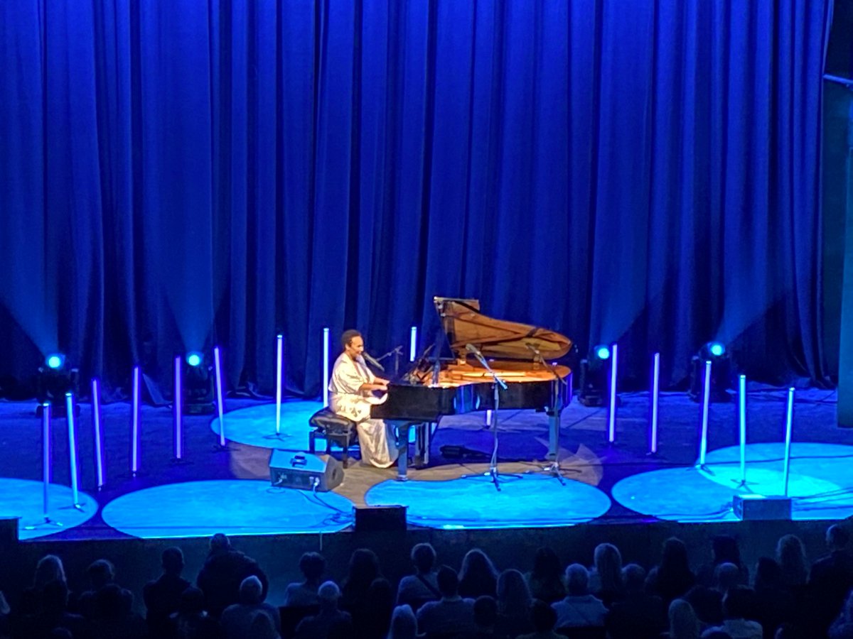 Invited by @sunderlanduni to see performance by @emelisande at the start of her 2022 tour at the @FireStationSun What a fantastic night of music to hear this amazing voice in this amazing state-of-the-art auditorium. The acoustics @FireStationSun are world class. @SunderlandUK