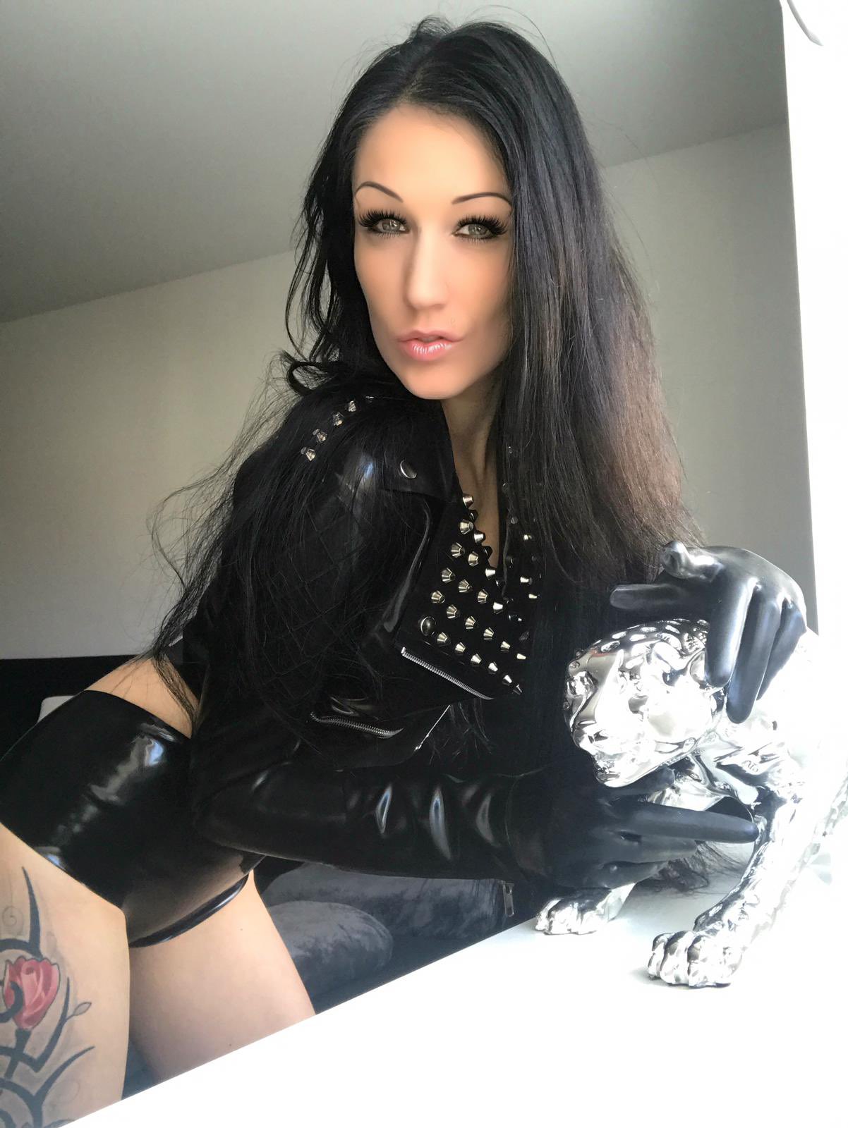 TW Pornstars - Meli Deluxe. Twitter. Beim Sex ist es wie beim Autofahren fru 1202x1600 bild TW Pornstars - Meli Deluxe. Twitter. Beim Sex ist es wie beim Autofahren