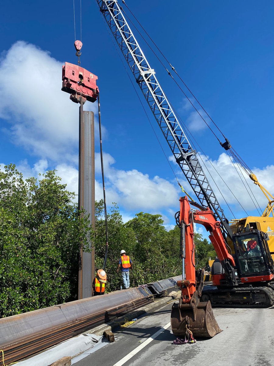 Poseidon_PDM's tweet photo. Know a hardworking person who loves the water and heavy machinery? Send them this! 📨

👷‍♂️ We're hiring! 👷‍♂️

You'll learn our groundbreaking marine construction techniques, work with a highly-skilled team, and build on beautiful waterfront properties.
#floridajobs #wearehiring https://t.co/5Sj5scRuPi