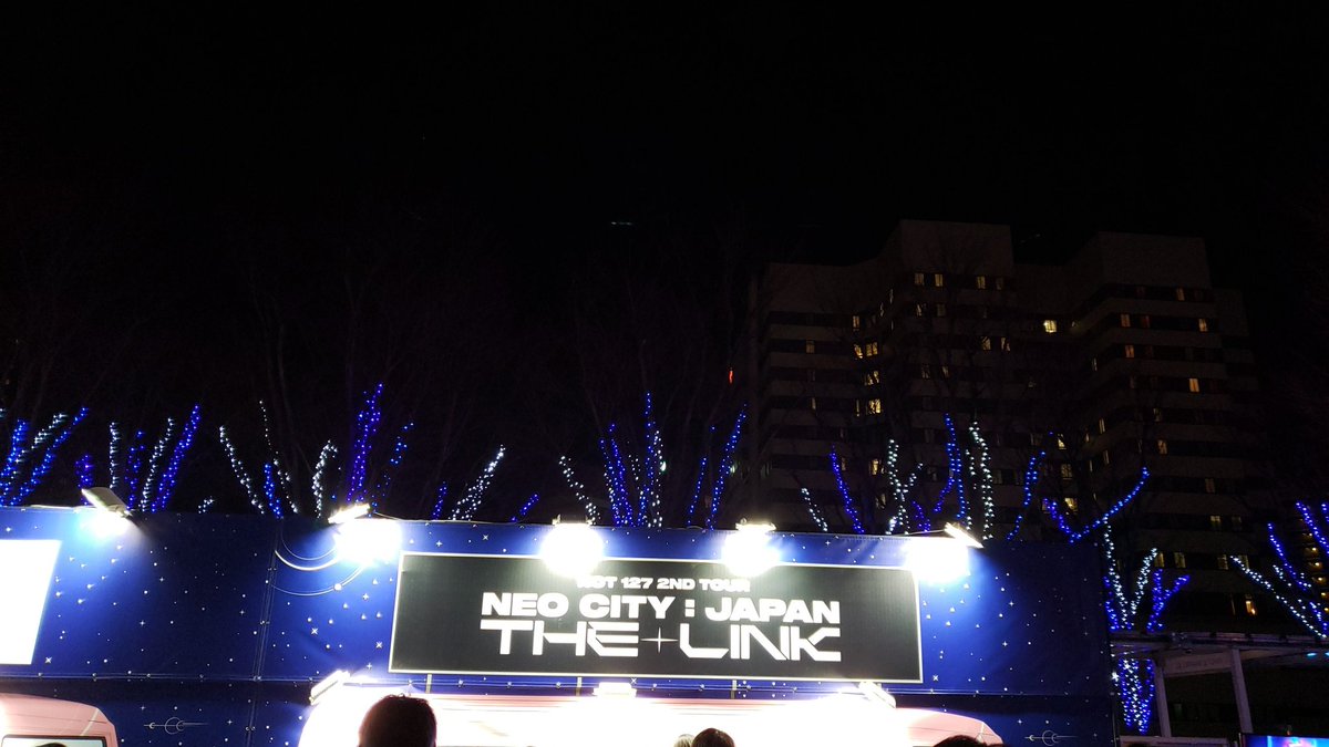 9209Luna's tweet photo. このトレカがランダムで付いてくるSMBUS、やっと並べました。
#SMBUS #NCT127_NEOCITY_THE_LINK https://t.co/4hiLyz5Dw2