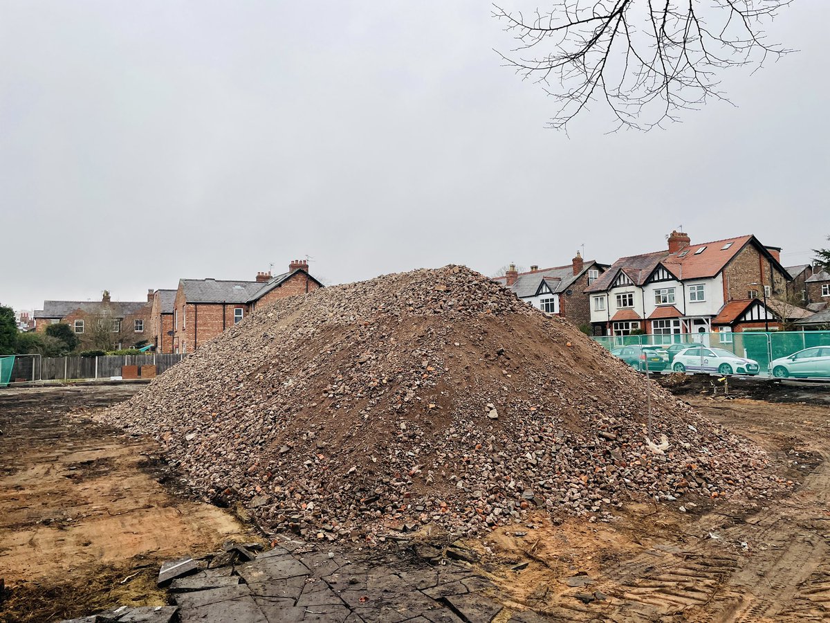 Hale Library - demolished.

A new purpose-built facility will be opening within a new community centre on the site of the former Hale Bowling Pavilion.

#altrincham