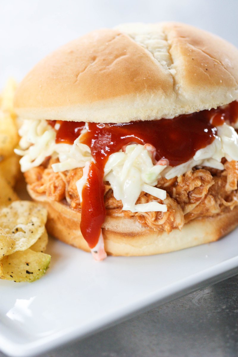 SixSistersStuff's tweet photo. I love a good slow cooker recipe and I highly recommend this one! Definitely give these Slow Cooker Hawaiian Chicken Sandwiches a try.
https://t.co/V825Ryx6eu #sixsistersstuff #slowcookerchicken #hawaiianchicken https://t.co/FILfIaLHII