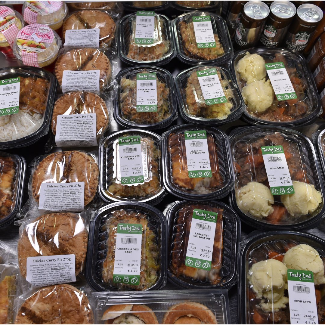 FitzpatricksMa4's tweet photo. Have you seen our range of fresh pre-made meals? 🍽️ Pop over at some point today to check it out for yourself! 🙌

#range #premade #meals #dinner #lunch #spar #fitzpatricksthemarkethouse #fitzpatricks #themarkethouse #onestopshop #allinone #local #cahersiveen https://t.co/XwYcWbGkpW
