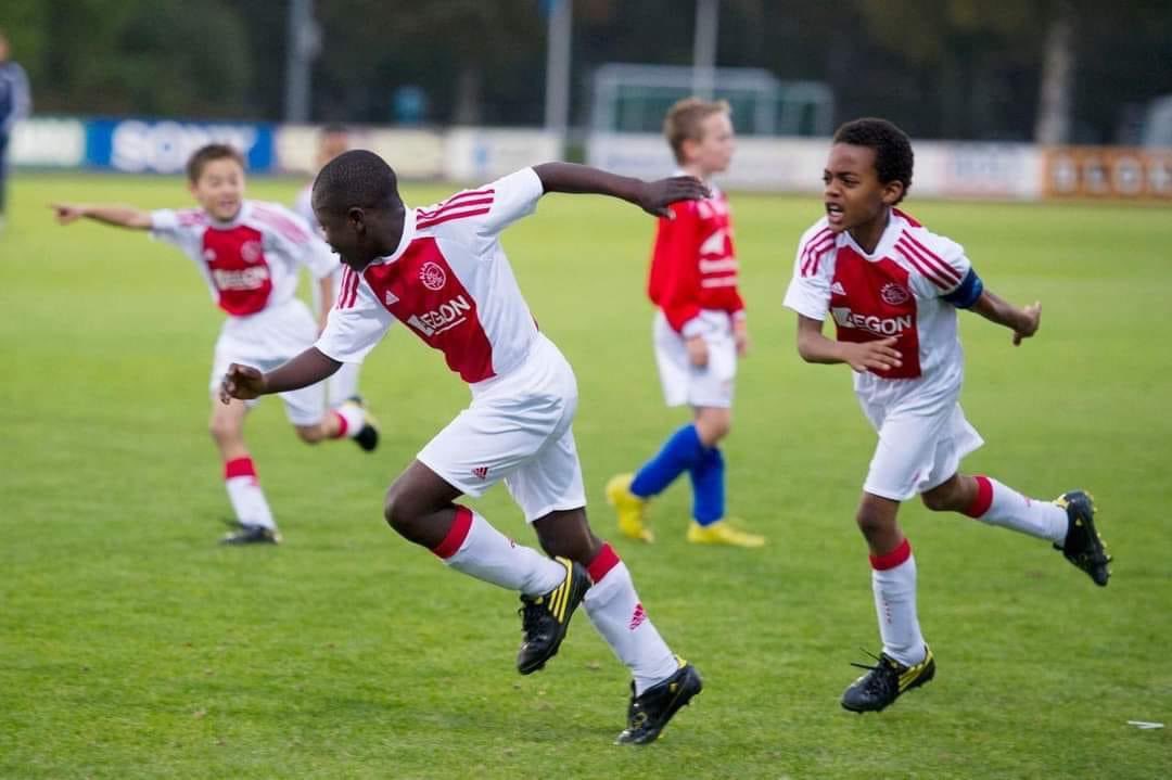 AjaxYA's tweet photo. We ❤️ this duo. 
#Ajax #AjaxYouth https://t.co/DLkAN1R7CB
