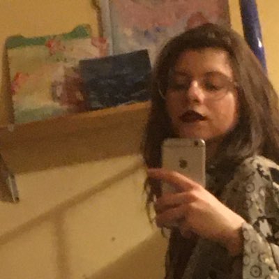 stargraine's tweet photo. #NewProfilePic #artist #selfie #Mirror https://t.co/aCBh7rzwV7