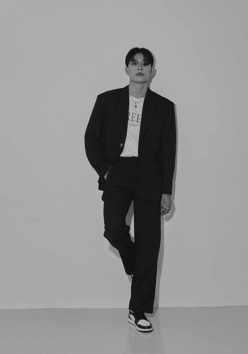 ⬜️⬛️📸

#DuongDomic #IFEntertainment