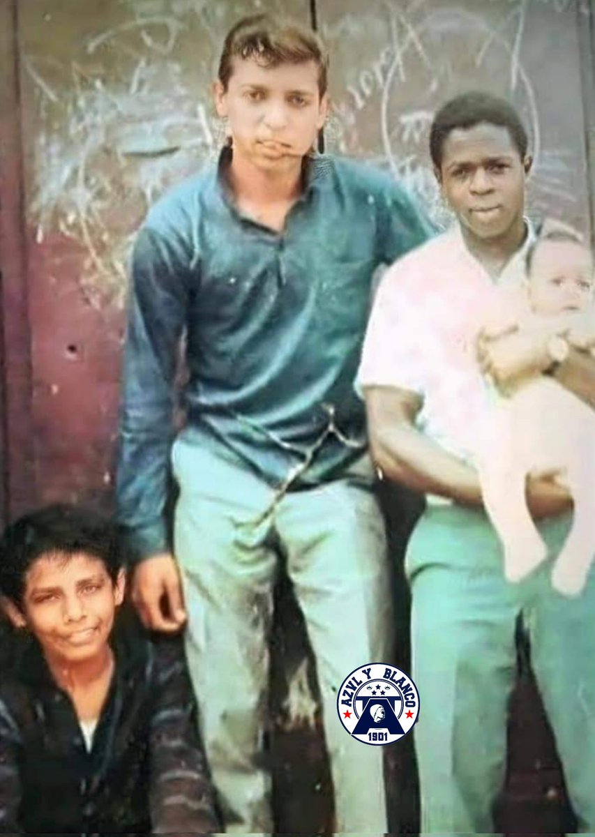 azvlyblanco1901's tweet photo. La foto que nunca viste. César Cueto, Miguel Company y Babalú Martinez, en el Rimac. https://t.co/3er4ZefXdX