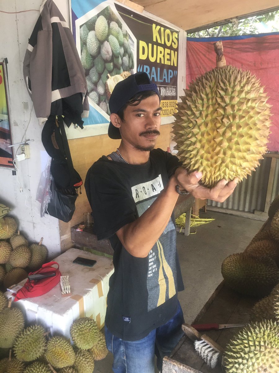 Triya2727's tweet photo. Bismillah...jumat berkah...Ayo yg ada di wilayah sumedang,bandung,jumat jadwal rutin kirim bandung yg mau pesan bibit semua tanaman,buah duren lokal utuh atau kupas sama emping melinjonya DM kami dari sekarang🙏❤️ https://t.co/ujBpat7MGW