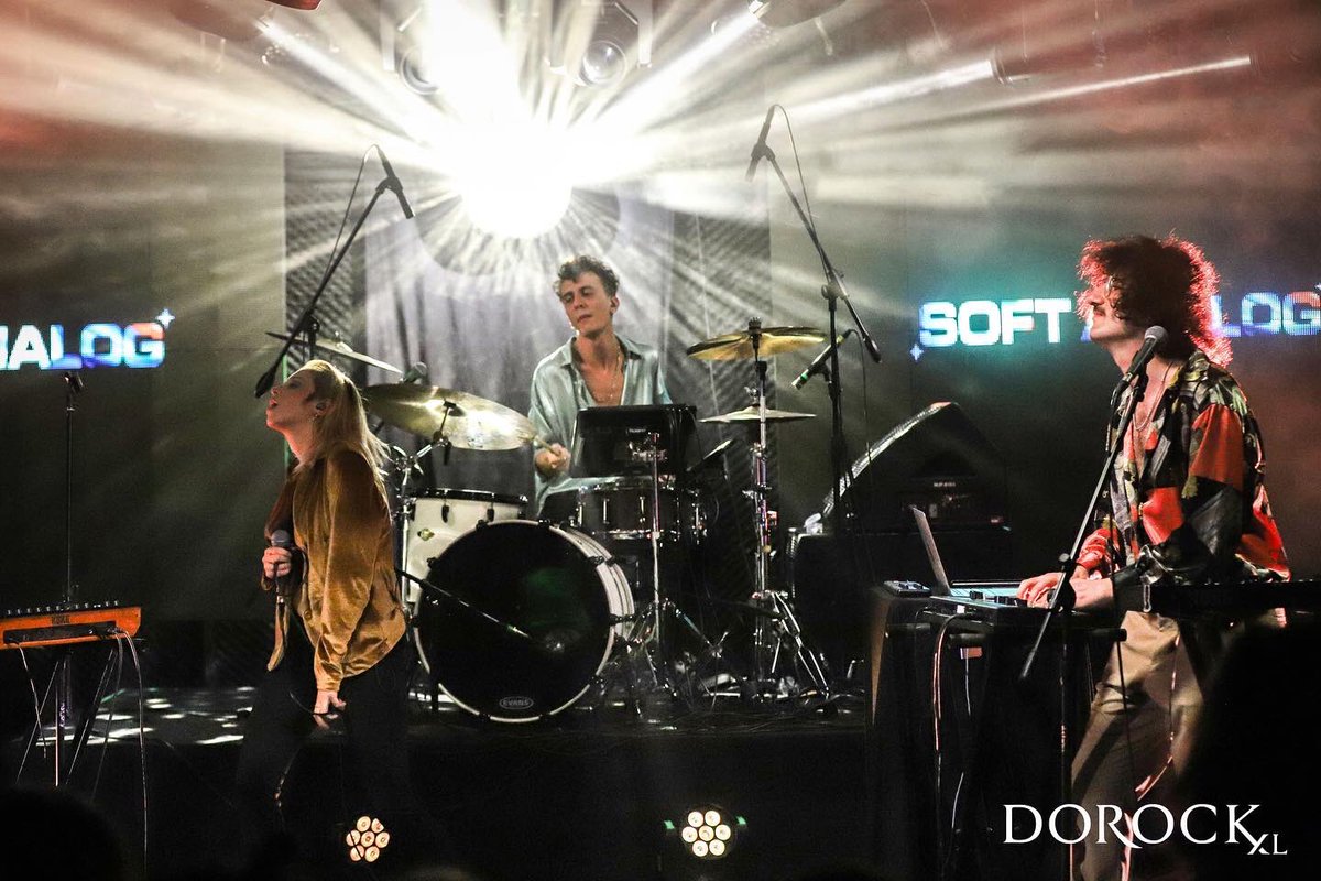 dorockxl's tweet image. Soft Analog, 13 Ocak’ta Kadıköy Dorock XL sahnesindeydi. 

📸: @photoeurasia 
⠀
#DorockXL #DorockXLKadıköy #SoftAnalog #artıbir @softanalog